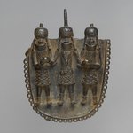 Waist Pendant with Oba and Two Attendants