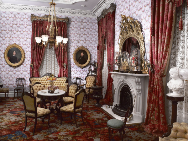 Parlor, Colonel Robert J. Milligan House